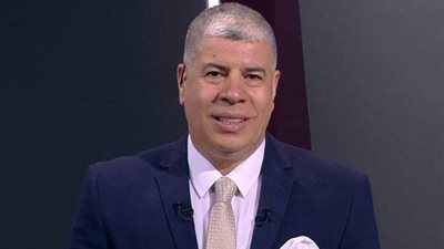 شوبير يتحفظ على اختيار طاقم مكسيكي لمباراة الأهلي والمصري