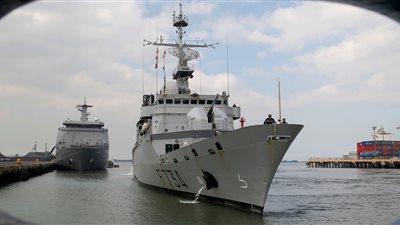 الصين تتهم فرنسا باختراق مياهها دون إذن