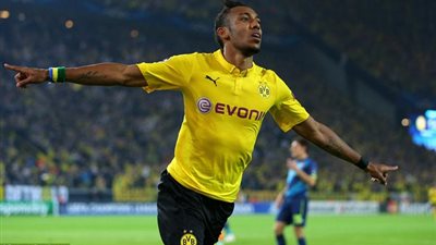 «الكاف» يكشف عن جوائز الأفضل في 2015.. «أوباميانج» لاعب العام.. «كهربا» يخسر لقب الموهبة الصاعدة.. «جريشة» يسقط أمام «جاساما».. «مازيمبي» أح