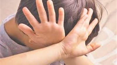 هتك عرض طفل مصري في الكويت على يد سائق تاكسى.. والشرطة تتبع الجاني