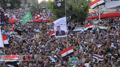 قوى ثورية تنظم إفطارًا جماعيا أمام 