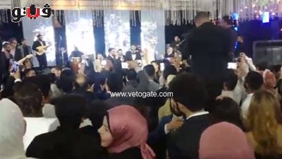 حماقي لـ«علي جبر» بحفل زفافه: «أنا أهلاوي وهدفك في الزمالك رجع لينا الأمل» (فيديو)