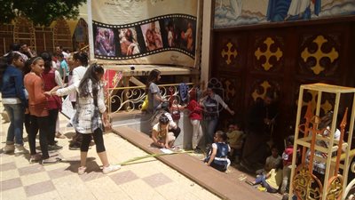 أقباط الوادى الجديد يواصلون احتفالاتهم بأسبوع الآلام