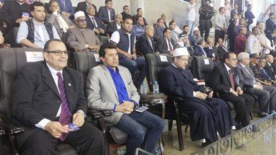وزيرا الرياضة والأوقاف يشهدان عروض فنية بالصالة المغطاة في العريش (صور)