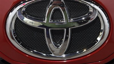 «تويوتا» تطرح «كامري» المعدلة في معرض نيويورك للسيارات