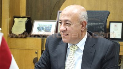 بالفيديو والصور.. خطة البنك الأهلي لمعالجة الديون المتعثرة