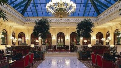 حلول شهر رمضان في الصيف يؤثر في إشغال الفنادق الفخمة في فرنسا