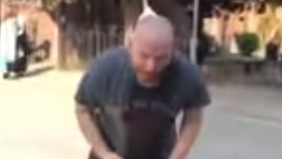 28 مليون مشاهدة لمقلب في رجل أصلع (فيديو)