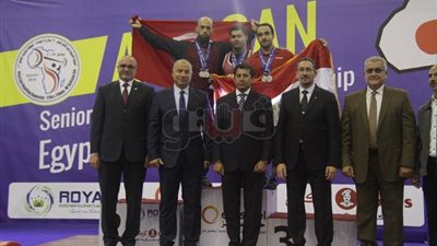 وزير الرياضة يتوج محمد إيهاب بـ3 ذهبيات في بطولة أفريقيا لرفع الأثقال