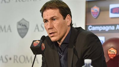 مباراة «روما وميلان» تحسم مصير «جارسيا وميهايلوفيتش»