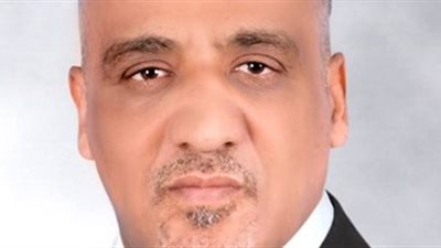 رئيس «أسوان» يطالب وزير الرياضة بدعم النادي