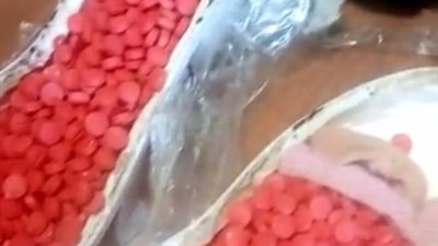 داخل «الجزمة والتليفون».. أغرب طرق تهريب المخدرات