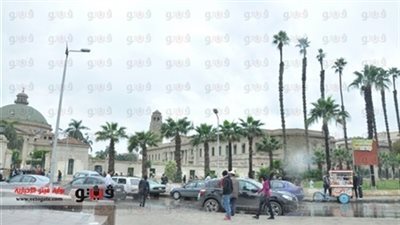 عودة حركة المرور أمام جامعة القاهرة