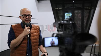 عمر طاهر يحتفل مع 