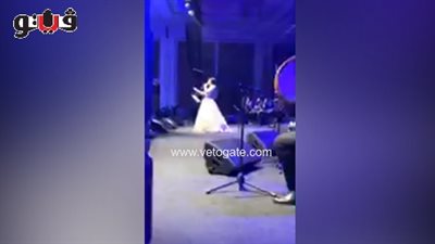 شيرين عبد الوهاب تغني 