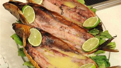 طرق تعقيم الفسيخ والرنجة من البكتيريا قبل تناولها (فيديو)