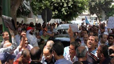 اعتصام 250 ولى أمر بإدارة المنيا التعليمية بعد رسوب أبنائهم