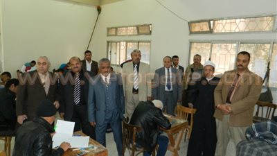 نائب رئيس جامعة الأزهر يتفقد لجان امتحانات الترم الأول بأسيوط