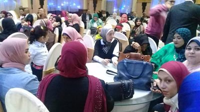 نقيب المعلمين التونسي يكرم مجموعة من معلمي بورسعيد