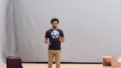 مهارات جديدة لمحمد صلاح في كواليس إعلانه مع ميسي (فيديو)