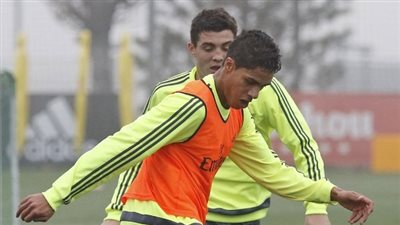 «زيدان» يقرر الدفع بـ«إيسكو» على حساب «رودريجز» أمام ديبورتيفو