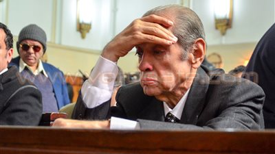 بالصور.. صدمة «الديب» بعد رفض طعن مبارك ونجليه في «قصور الرئاسة»