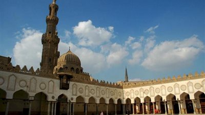 الأزهر يستنكر الاعتداءات المسلحة والمتكرِرة على جنود الجيش والشرطة