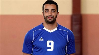 أشعة على قدم نجم يد الأهلي لحسم مشاركته في الكأس