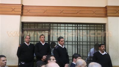 تفاصيل جلسة قضية «رشوة وزارة الزراعة».. طلقات نارية و٨ بدلات و٩ «كرفتات» و١٢ قميصا و٦ أحذية بين الأحراز.. الدفاع يطالب بإخلاء سبيل المتهمين بأي ضمان.. والمحكمة تؤجل لـ13 و14 يناير