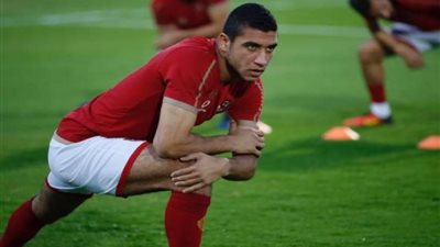 لاسارتي يشيد برامي ربيعة خلال مران الأهلي