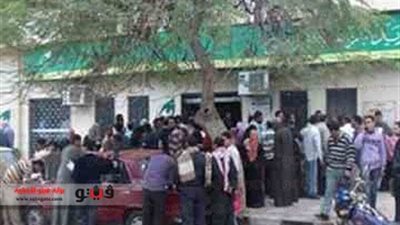 نشرة أخبار المحافظات: عمال بريد الإسكندرية ينهون إضرابهم.. محافظ الشرقية يشارك في وقفة لشهيدة الصحافة.. الفيوم تخصص سيارات إسعاف للإعلاميين.. التحقيق مع شرطيين بالعريش أمدا الإرهابيين بمعلومات أمنية