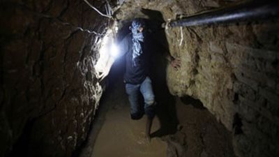 قوات الأمن تواصل تدمير أنفاق تهريب الوقود فى رفح