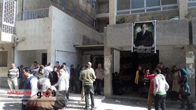 بالفيديو والصور.. إضراب العاملين بجامعة بورسعيد للمطالبة بالحد الأدنى