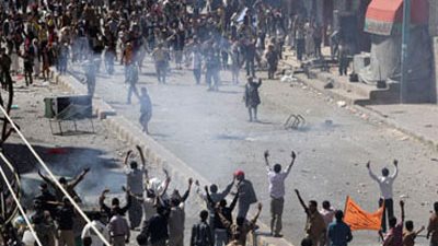 التوتر يخيِّم على مدن اليمن بسبب الانفلات الأمني