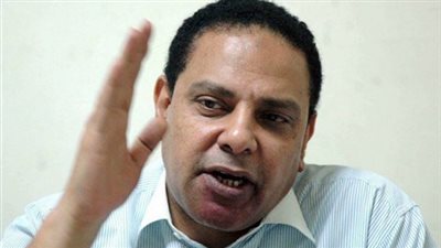 علاء الأسوانى: تأييد حبس مبارك انتصار صنعه شهداء الثورة بدمائهم