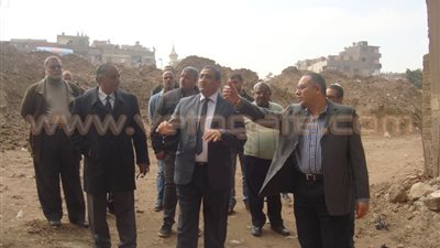 بالصور.. ‏‫نائب وزير الإسكان يتفقد عددًا من الأسواق بالقاهرة