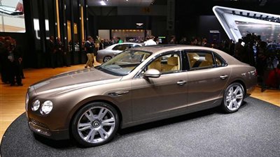 بنتلي تقدم نسخة جديدة من موديل فلاينج سبار بالصين