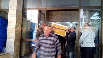 بالفيديو والصور.. نجوم الرياضة يودعون الثعلب «حمادة إمام».. «حازم» يتلو القرآن أمام جثمان والده بالحامدية الشاذلية.. «تريكة وحسن شحاتة والخطيب» يتقدمون الجنازة.. وأبورجيل