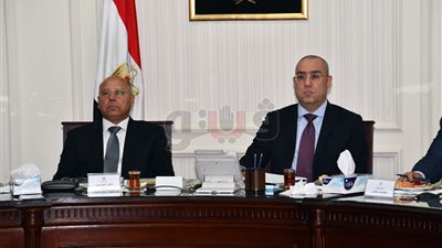 وزيرا الإسكان والنقل يستعرضان التقييم الاستثماري لـ
