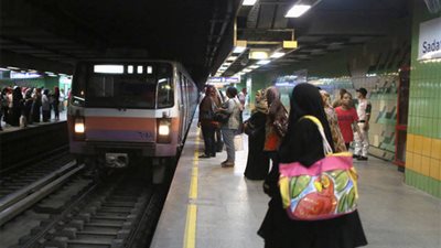 عودة حركة المترو بالخط الثاني بعد إصلاح العطل الفني