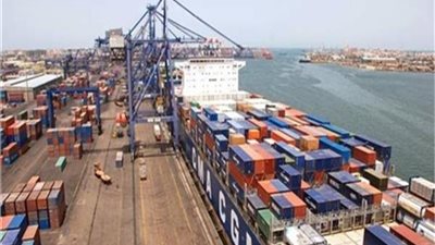 ميناء غرب بورسعيد يستقبل 6300 طن رخام وحديد