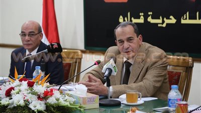 بالصور.. «فايد» يأمر بالإسراع في تنفيذ بنك المعلومات الزراعية