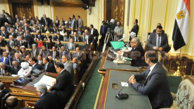 تهديدات برفع الجلسة الإجرائية لمجلس النواب بسبب الفوضي