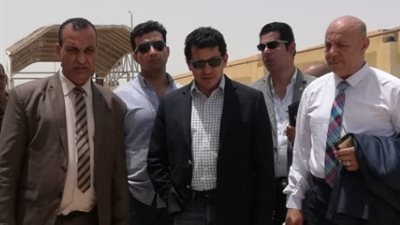 أشرف صبحي يتفقد مركز التنمية الرياضية والمدينة الشبابية بالغردقة (صور)