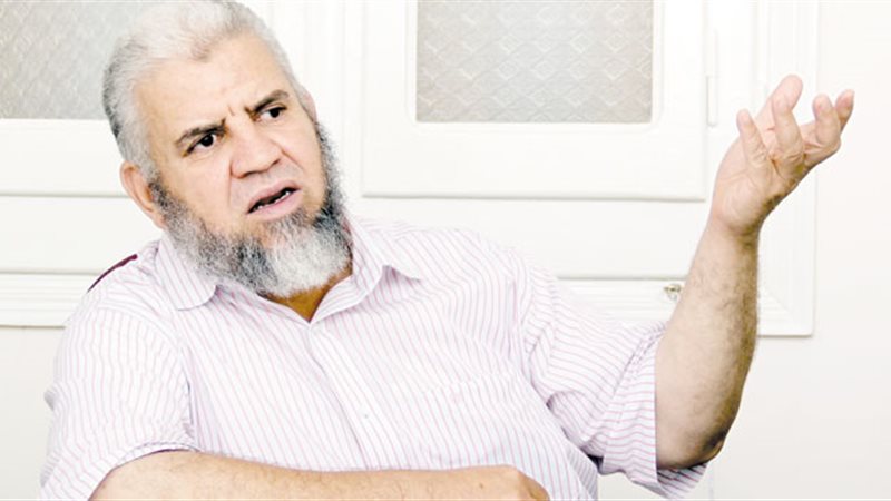 الدكتورعاطف عبد الرشيد