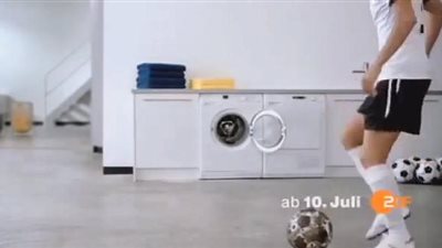 بالفيديو.. إعلان للكرة النسائية يثير استياء سيدات ألمانيا