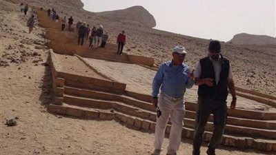 وفدان من اليابان وأستراليا يزوران منطقة 