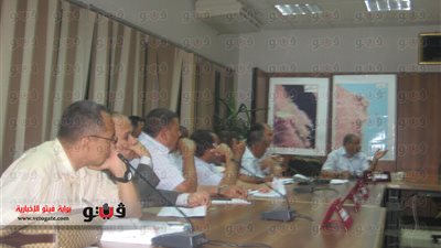 بالفيديو والصور.. تنفيذي البحر الأحمر يناقش خطة رصف شوارع الغردقة