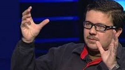 سامح عيد: إعلان الإخوان إرهابية يحاصر المحسوبين عليها وعلى رأسهم «القرضاوي»