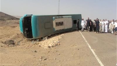 أسماء المصابين في حادث أتوبيس قنا بالطريق الصحراوي الغربي
